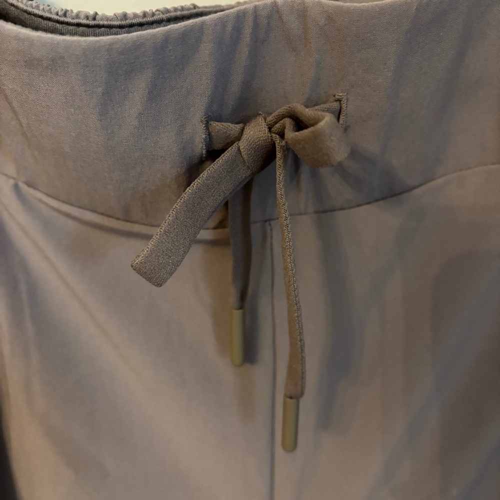 all in motion Women's Drawstring Athletic Shorts - Taupe - Picture 3 of 8